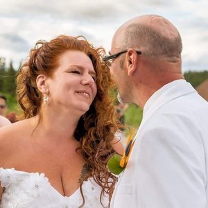 Meet your Posher, Sharon